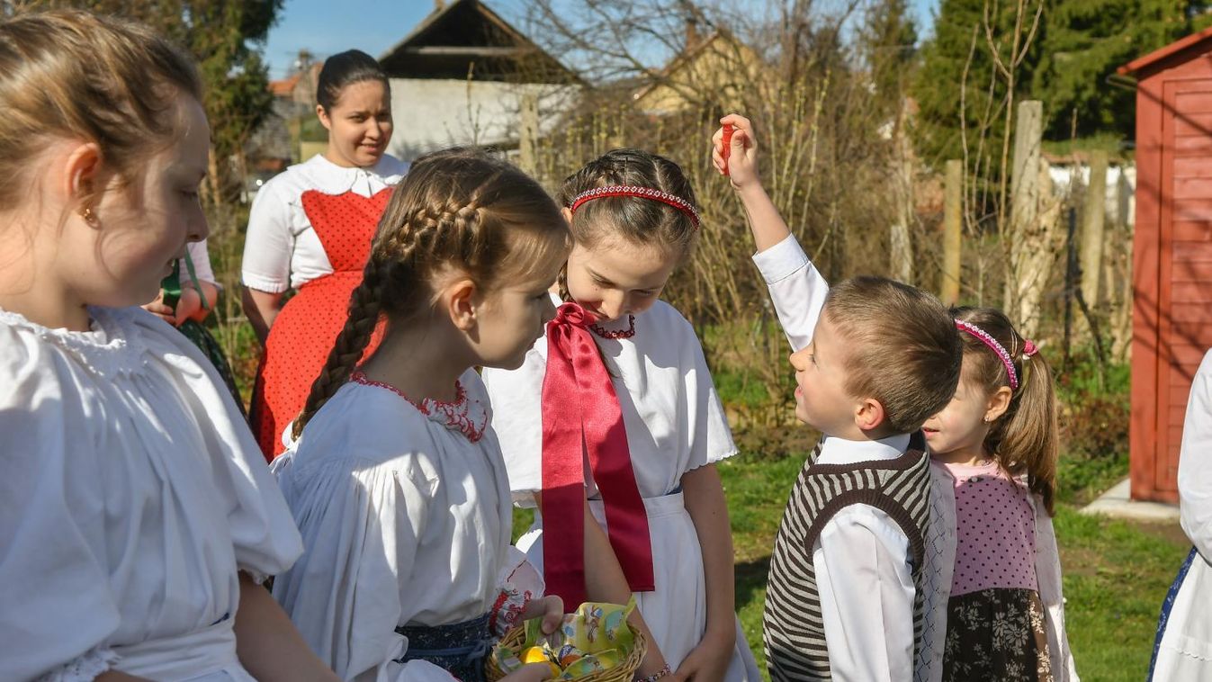 Megelevenedtek a régi húsvéti szokások