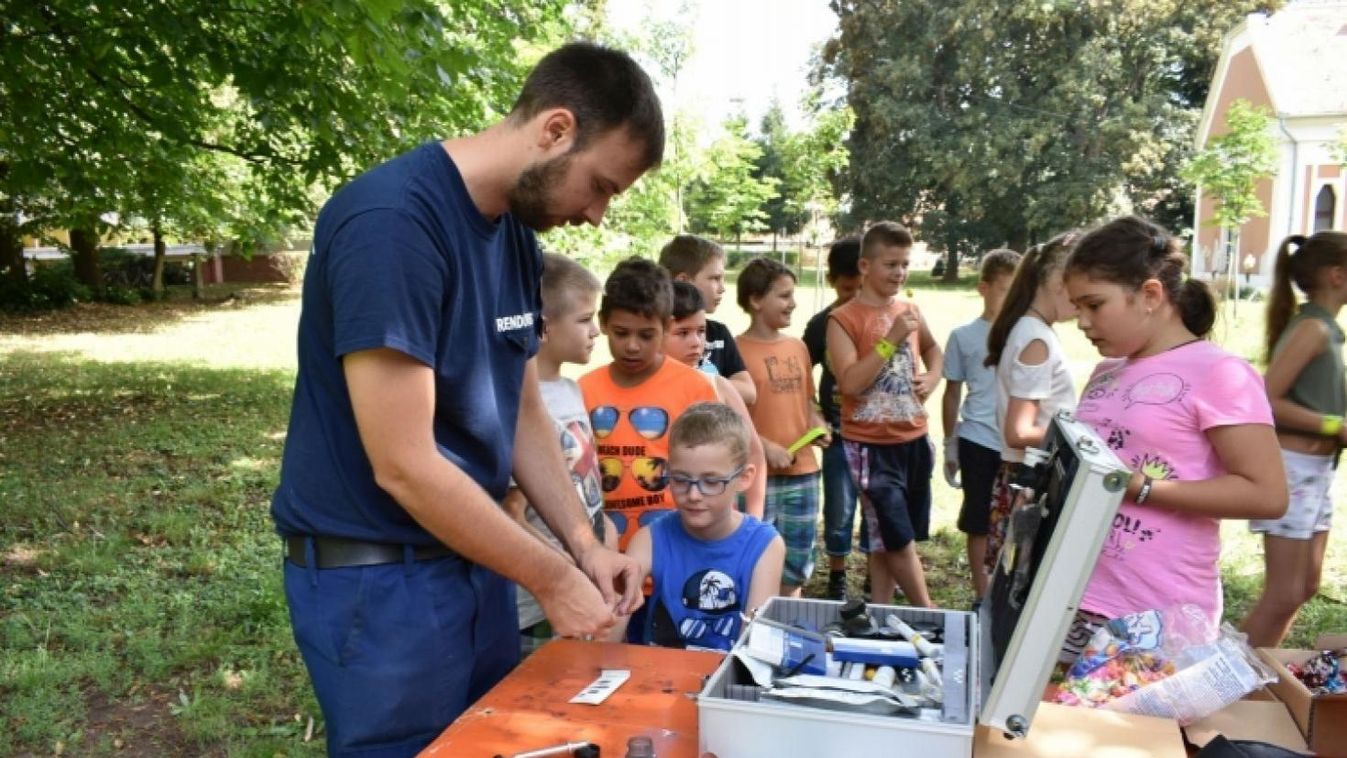 Bűnmegelőzési tanácsokat kaptak a gyerekek