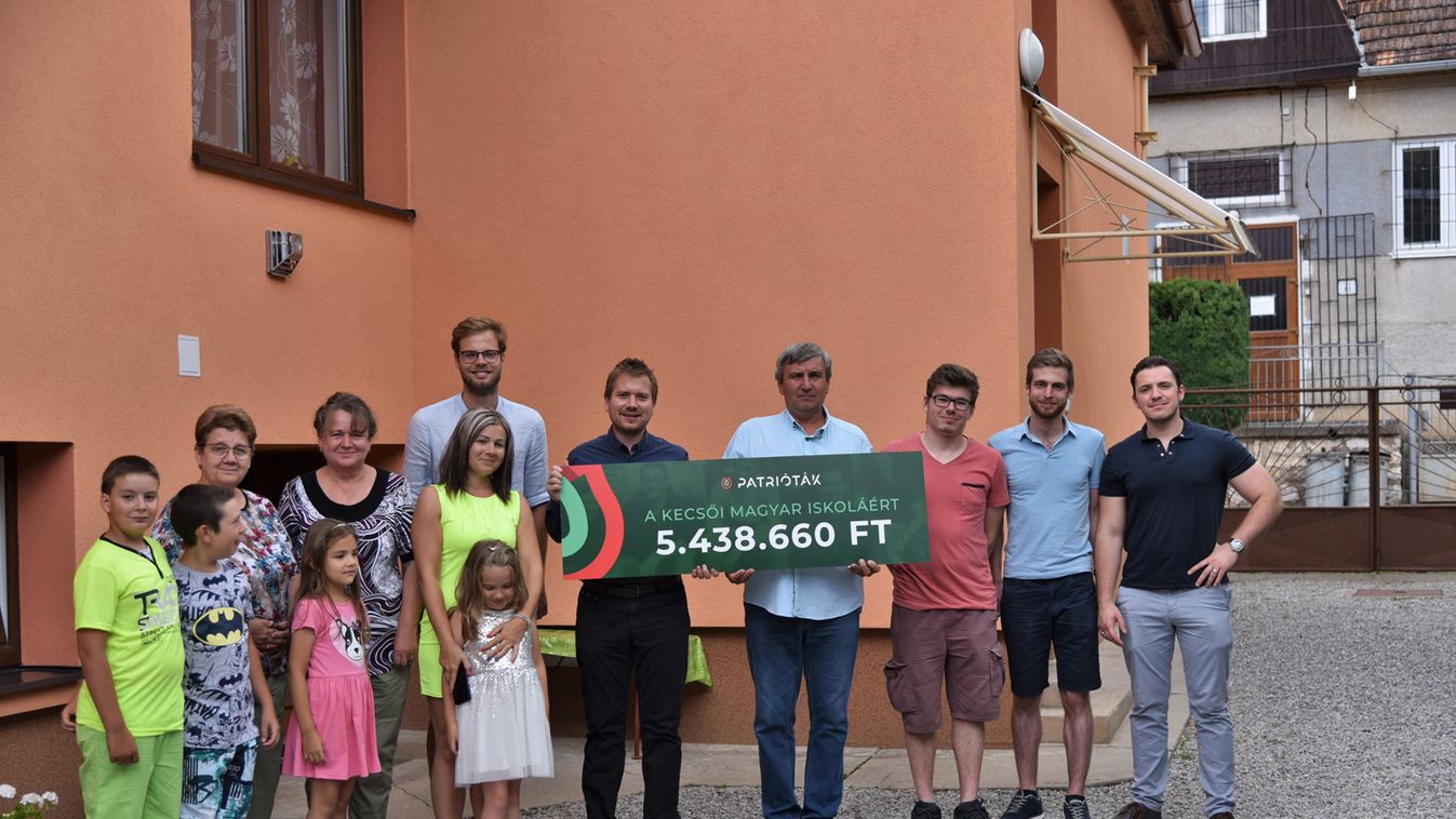 Megmentették az iskolát, továbbra is anyanyelvükön tanulhatnak a gyerekek (videó)