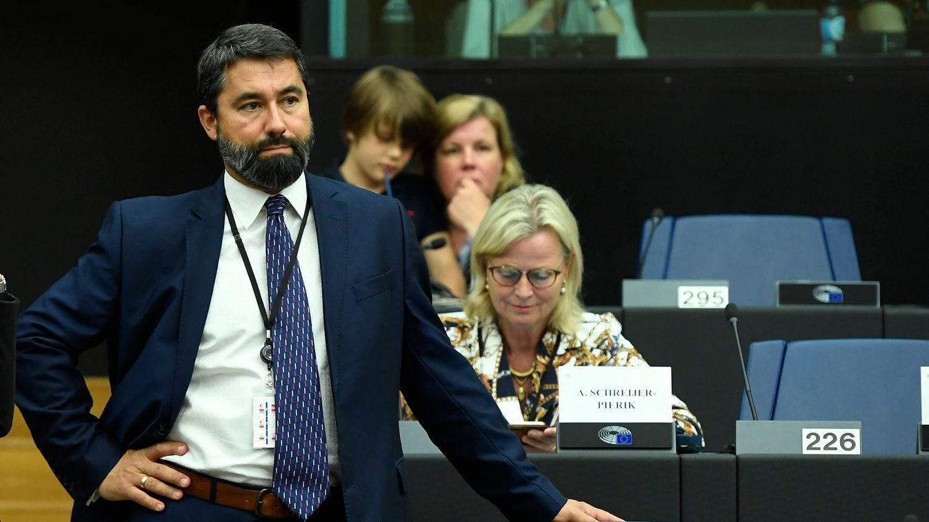 Hidvéghi: a baloldalra a Soros-terv és a bevándorlás elleni harcban sem számíthatunk
