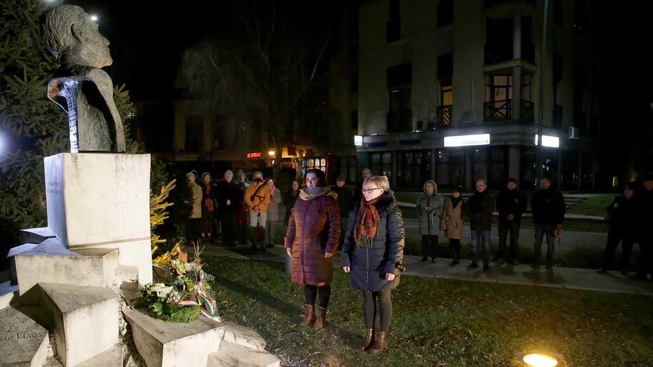A 114 éve született Wass Albertre emlékeztek Bonyhádon
