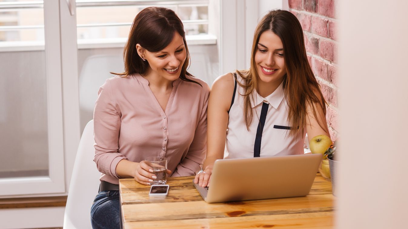 Nagyon rákaptak a webshopokra a magyarok