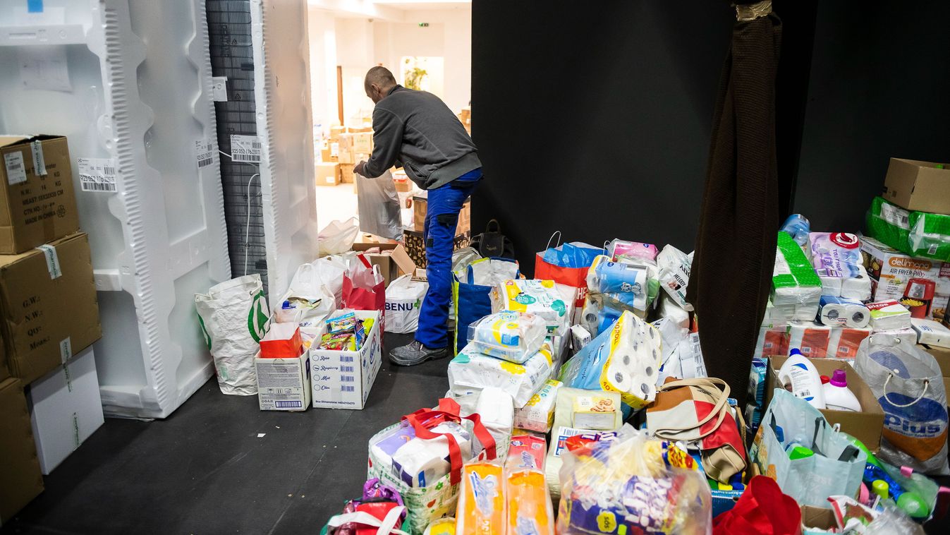 Zenészek és művészek is segítséget nyújtanak az ukrajnai háború elől menekülőknek