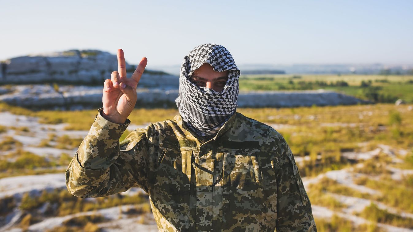 Betiltották, mert a TikTok és a PUBG tévútra vezeti a fiatalokat