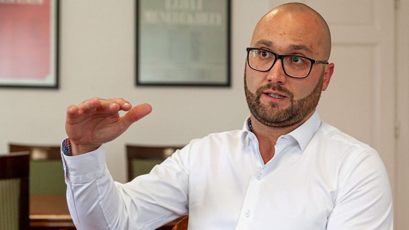 A kormány fontosnak tartja a színházi világot, és erre áldoz is