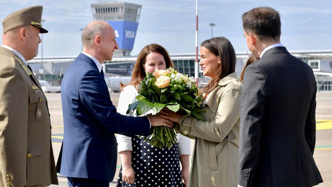 Novák Katalin megérkezett Varsóba