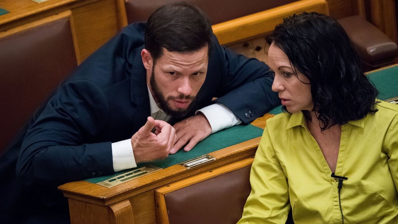 Felfüggesztették Szabó Tímea mentelmi jogát