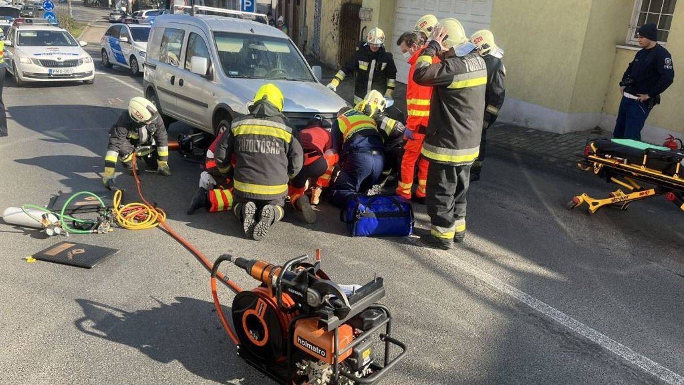 A zebrán ütöttek el egy nőt a Flórián utcában