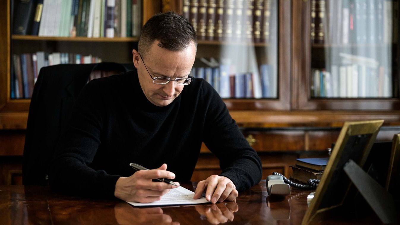 Szijjártó Péter a Roszatom vezérigazgatójával egyeztetett