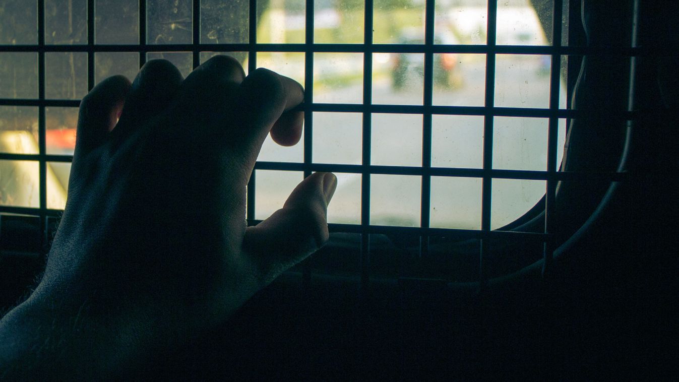 Micsoda fogás! Nemzetközi embercsempész bandát füleltek le a magyar rendőrök