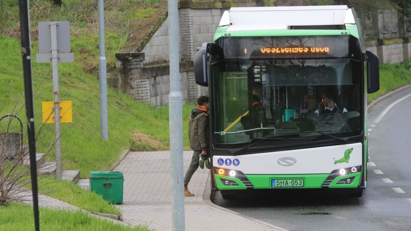 Közösségi kerékpárok, robogók és rollerek lepik majd el Paks utcáit