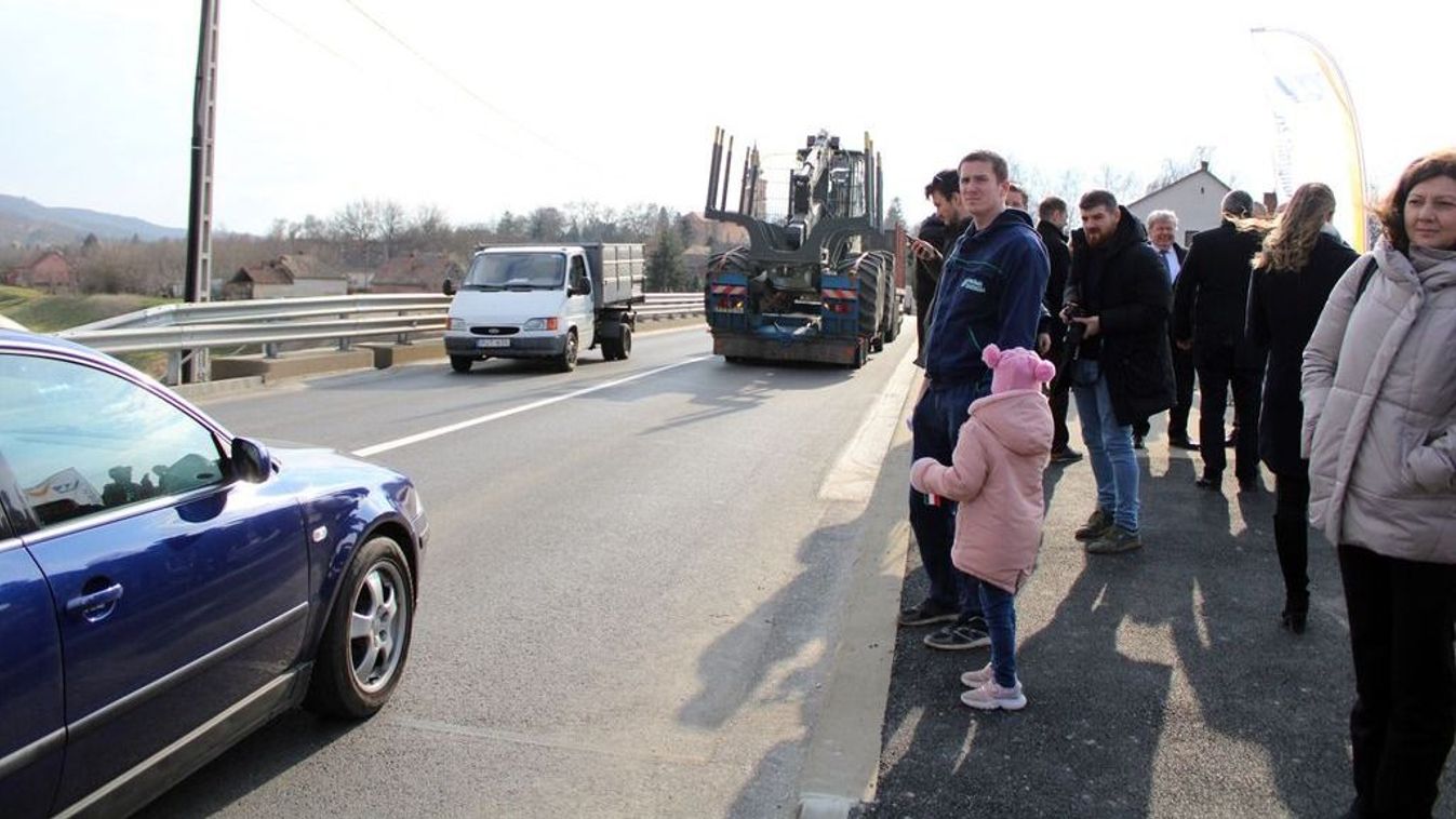 Pincehelyi Kapos-híd: a Magyar Közút dönt, hogy lesz-e gyalogos átkelőhely