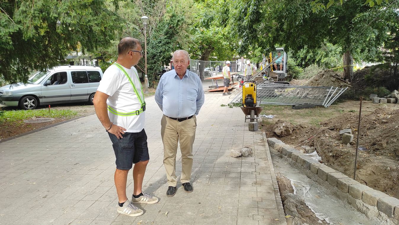 Továbbra is jól halad a munka Szekszárd belvárosában
