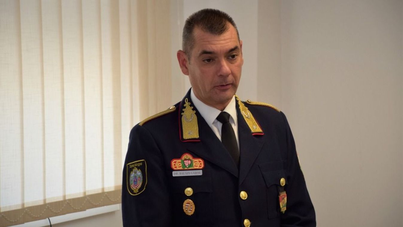 Soron kívüli előléptetés és elismerések a nemzeti ünnepen