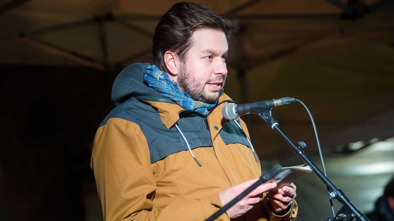 Ki az a Vig Dávid, akinek a testvére számlagyárat működtetett?