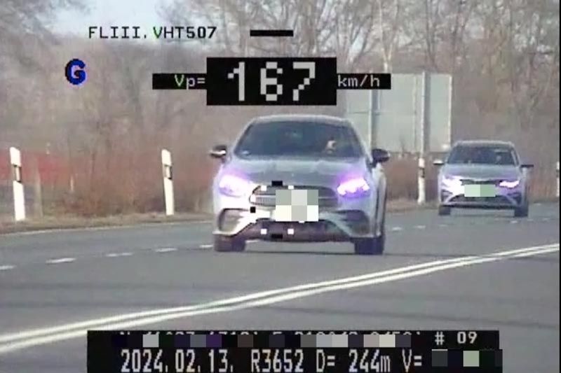 Agresszíven közlekedőkre és gyorshajtókra vadásztak a rendőrök.