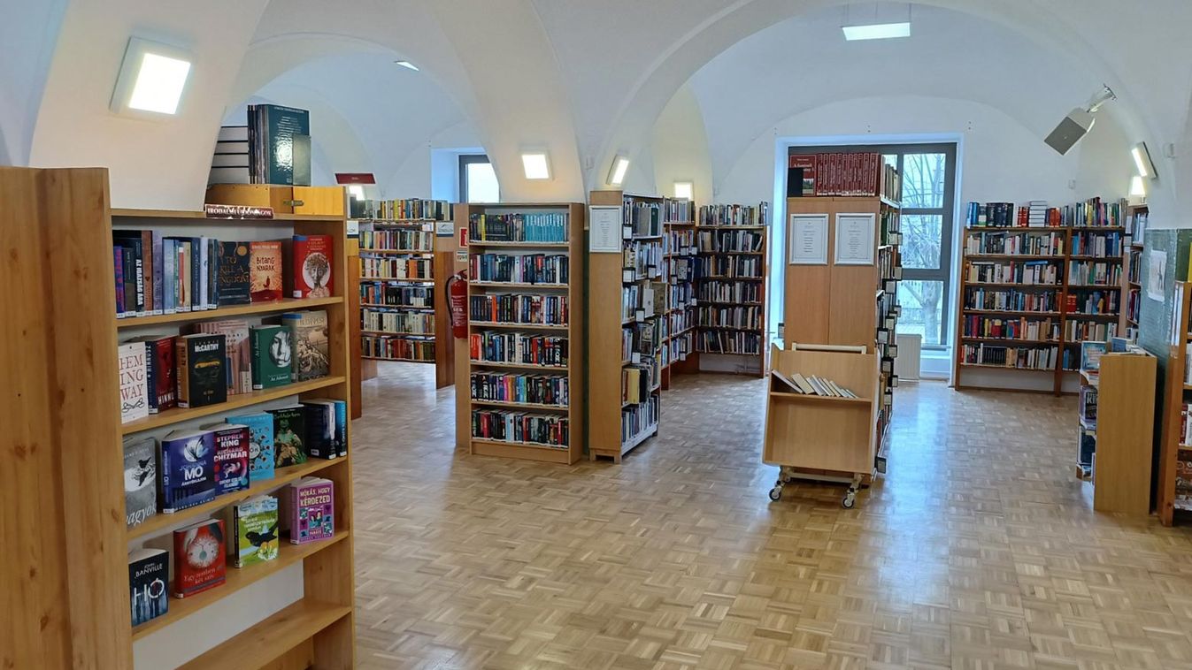 Újra várja az olvasókat a paksi könyvtár