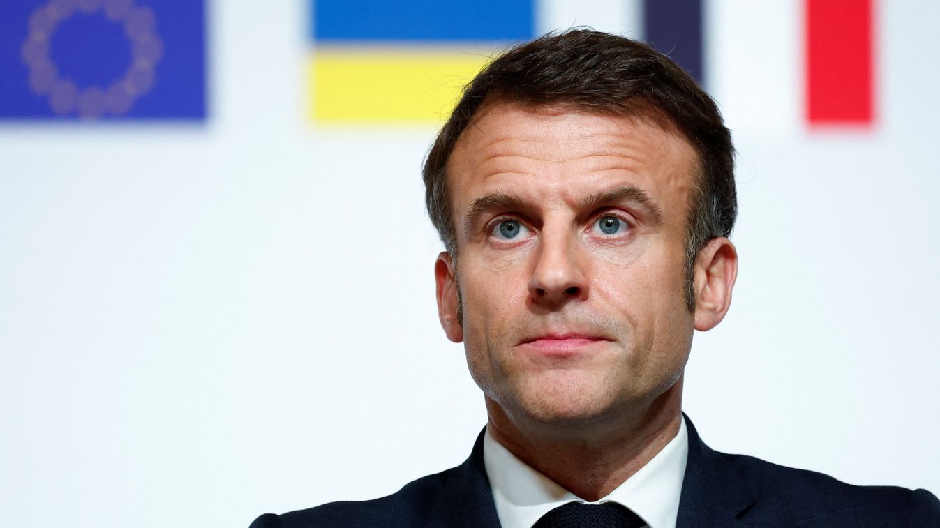Emmanuel Macron "Európa védelmezőjének" szerepét próbálja átvenni