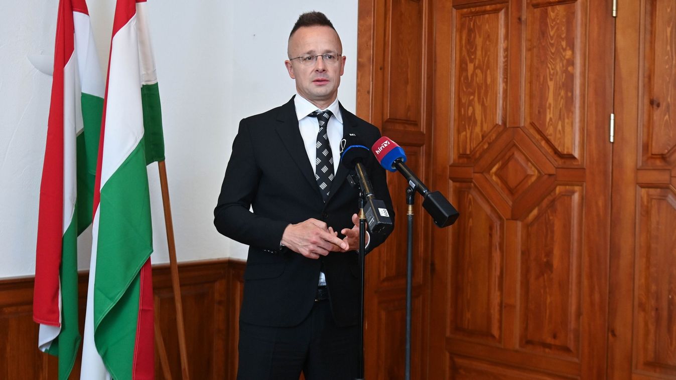 Szijjártó: Magyarország kész a közvetítésre Oroszország felé (videó)