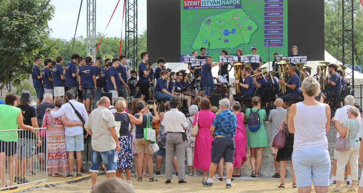 Szent István Napok Pakson 2024 08. 17-20. 
Kánikula fogadta a fesztiválozókat 