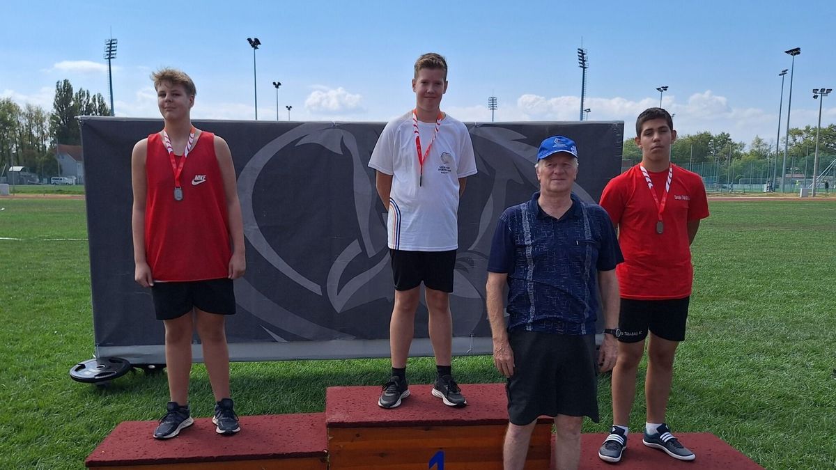 A szekszárdi Szita Patrik arany-, a tamási Gábriel Balázs Zoltán bronzérmet szerzett a Területi bajnokságon U14-es súlylökésben