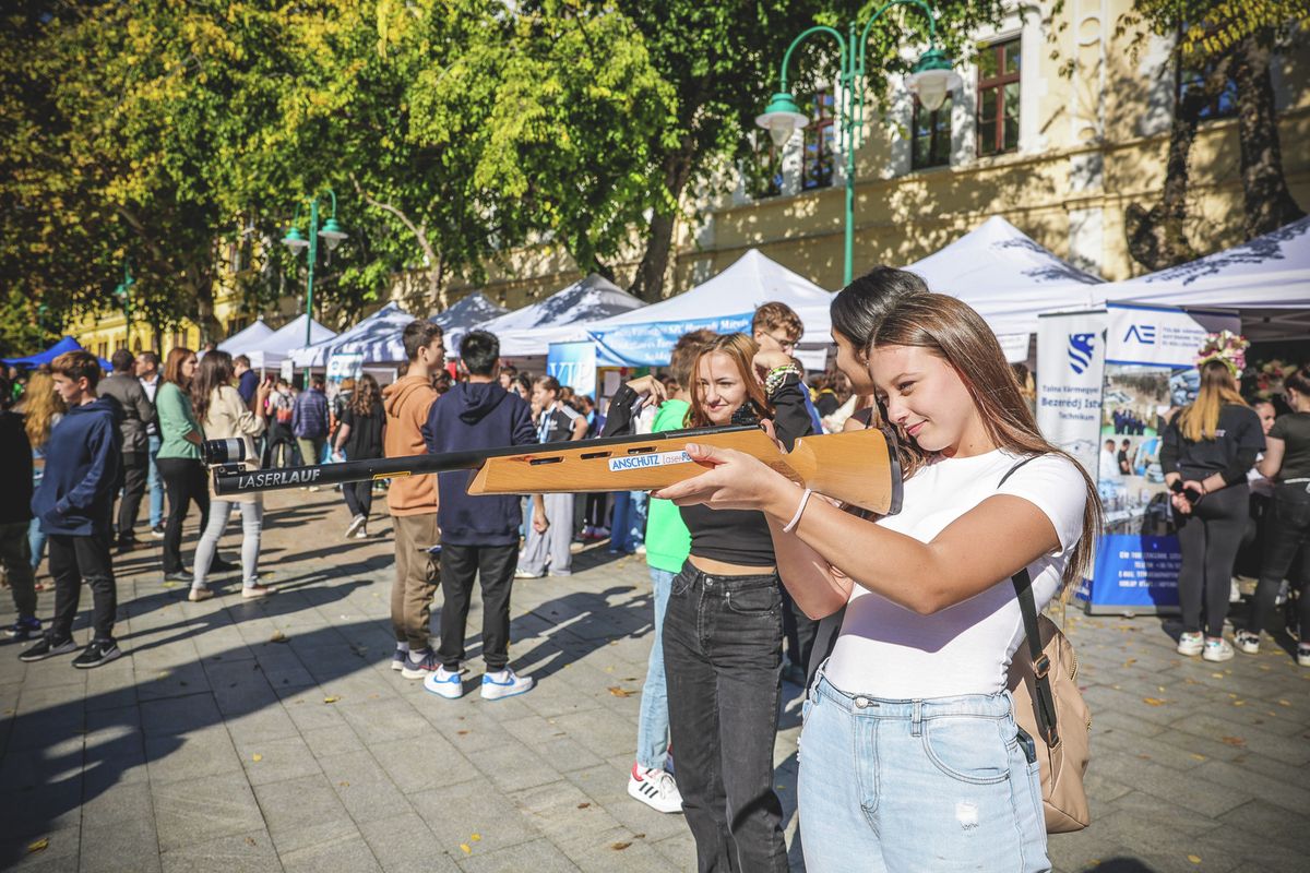 pályaválasztási roadshow