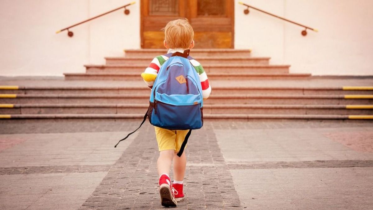 Egyedül az iskolába, mikortól engedje ezt a szülő? Nem könnyű meghozni a döntést