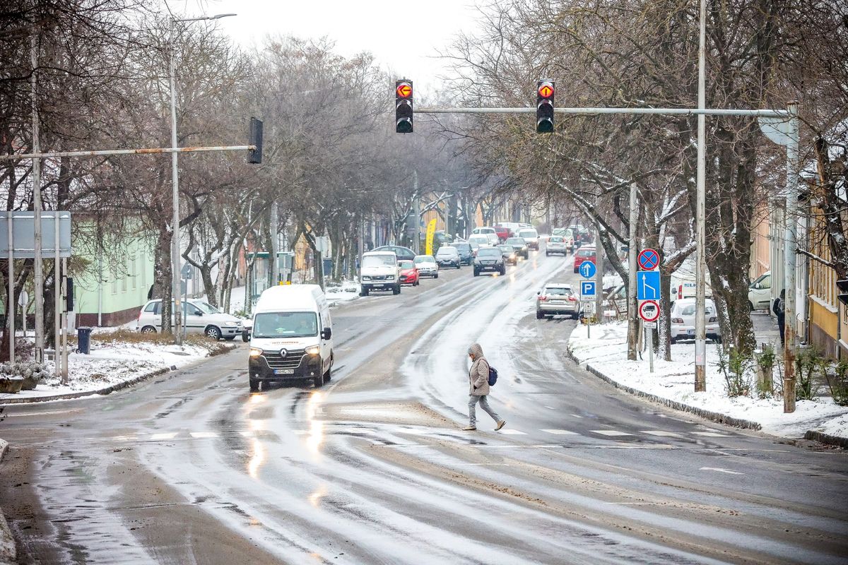 Havazás, havas eső várható 2024. november 22-én pénteken Tolna vármegyében is 