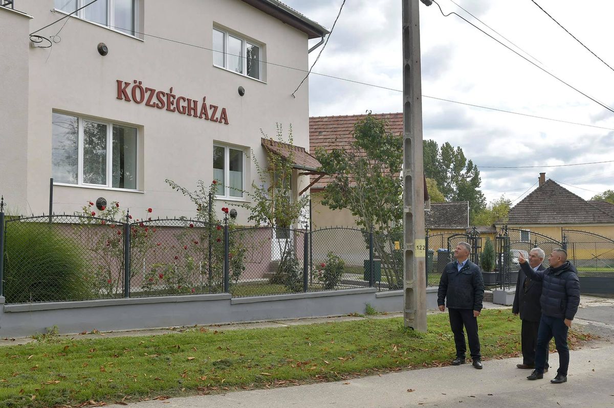 Szakadát