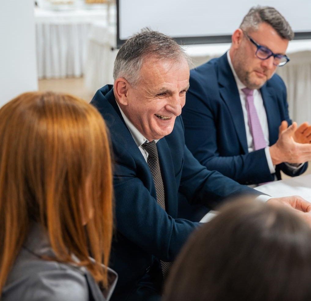 Pétermann Jakab-díjat vehetett át a bonyhádi vállalkozás