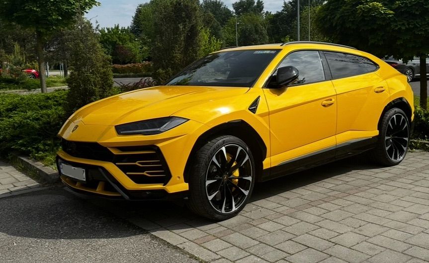 Több Lamborghini terepjárót is láttak vármegyénk útjain