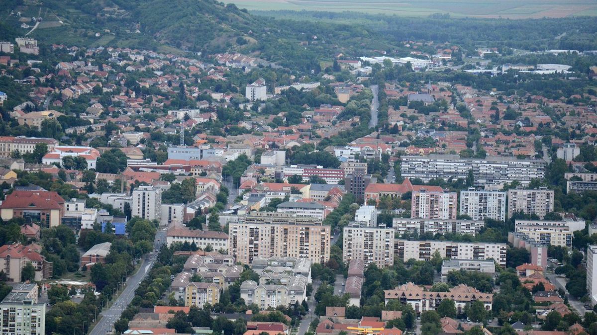 Eladó lakások Szekszárdon: a paneltől az újépítésűig lehet válogatni