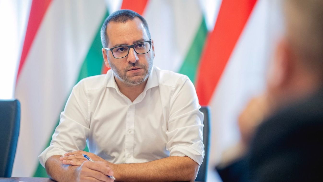 Lánczi Tamás: a kiskapukat be kell zárni