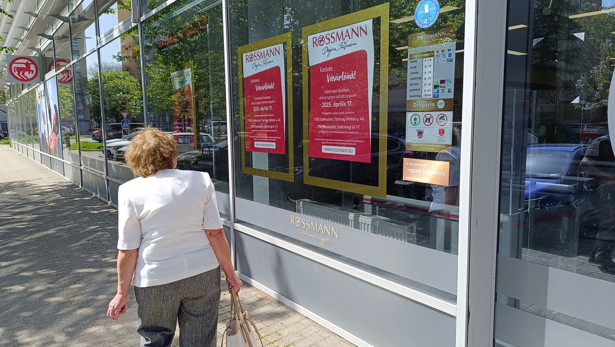 Bezárt a Rossmann az Arany János utcában