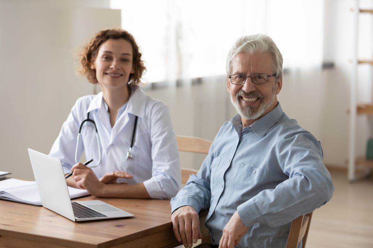 Portrait,Of,Happy,Elderly,Caucasian,Male,Patient,Feel,Satisfied,With
Mutatjuk a Tolna vármegyei orvosi ügyeletet 2025. május kilencedike péntektől május tizenegyedike vasárnapig. Az orvosi ügyelet tartalmazza a hatósági állatorvosi ügyeletet, a fogászati ügyeletet, és a gyógyszertári ügyeletet is.