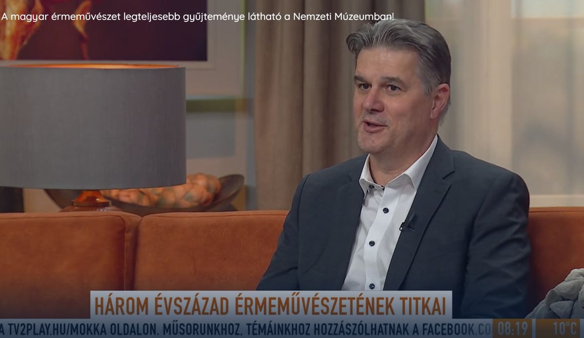 A Kincsvadászok műtárgyszakértője, Fertőszögi Péter a Mokka című műsorban elmondta, hogy az érmegyűjtemény kultúrtörténeti, művészettörténeti, történelmi aspektusból is érdekes Fotó: TV2