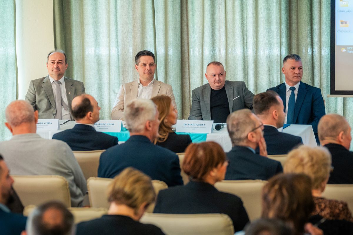 Balról jobbra: Berlinger Attila, dr. Balog Ádám, dr. Beréti Zsolt és Orbán Attila - Demján Sándor program