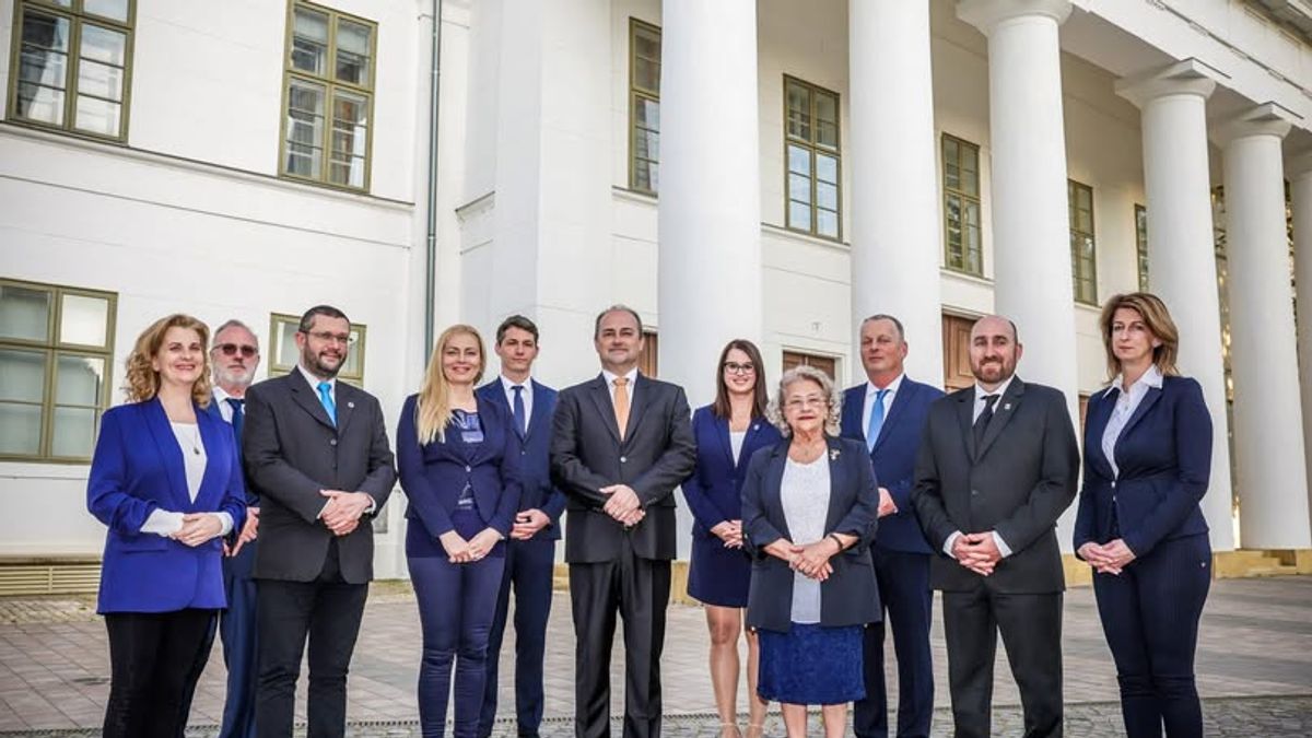 Egy éve szavaztak nekik bizalmat, a polgármester köszönetet mondott