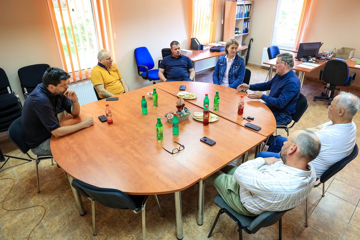 Csibi Krisztina, országgyűlési képviselő Kisvejkére látogatott
