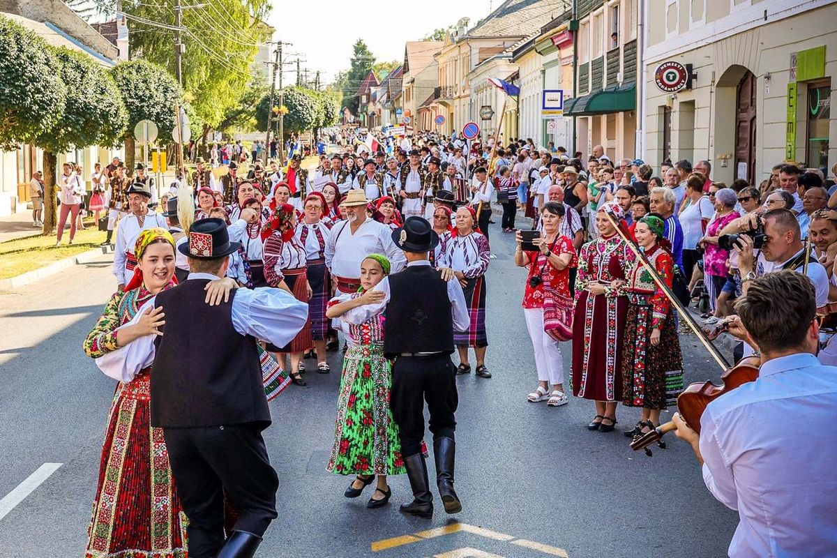 Bukovinai Találkozások Nemzetközi Folklórfesztivál – a hétvégén Bonyhádra és térségére irányul a figyelem