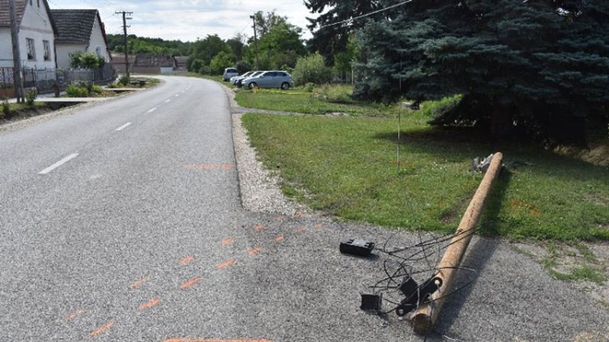 Balesetet okoztak Szekszárdon és Bonyhádon, majd simán elhajtottak