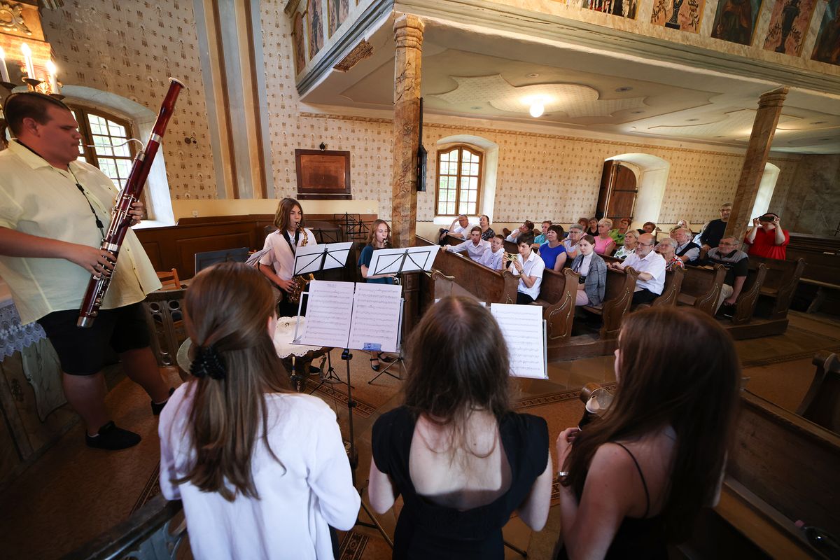 Koncert a majosi templomban – a legtöbben visszatérő, több éve zeneiskolában tanuló fiatalok