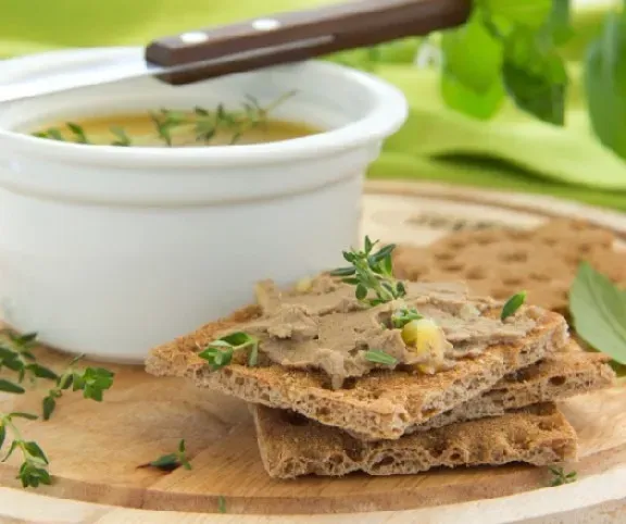 a hétvége főfogása a nyúl 
Különleges gasztronómiai élmény várja az ínyenceket országszerte 2025. október első hétvégéjén: megrendezik az első Európai Nyúlhús Napok, amelynek célja a nyúlhús újrafelfedezése és népszerűsítése. 